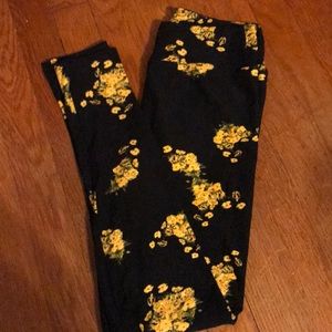 NWOT Lularoe OS floral leggings